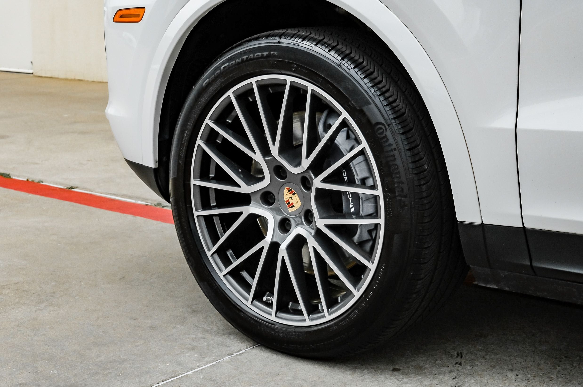 2021 Porsche Cayenne Base