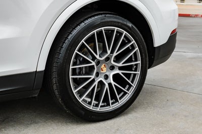 2021 Porsche Cayenne Base