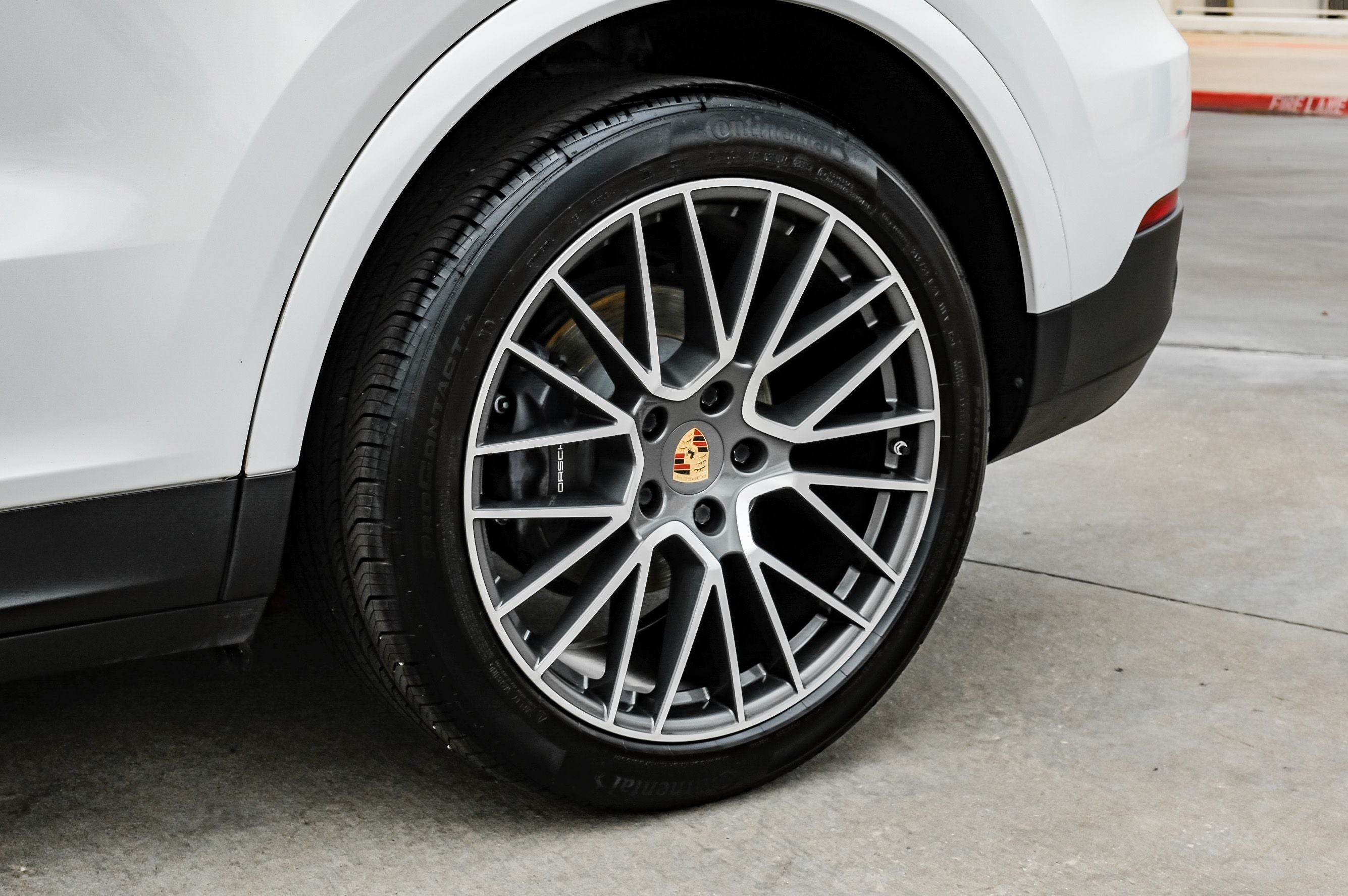 2021 Porsche Cayenne Base