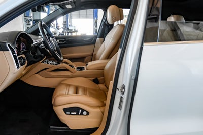 2019 Porsche Cayenne Base