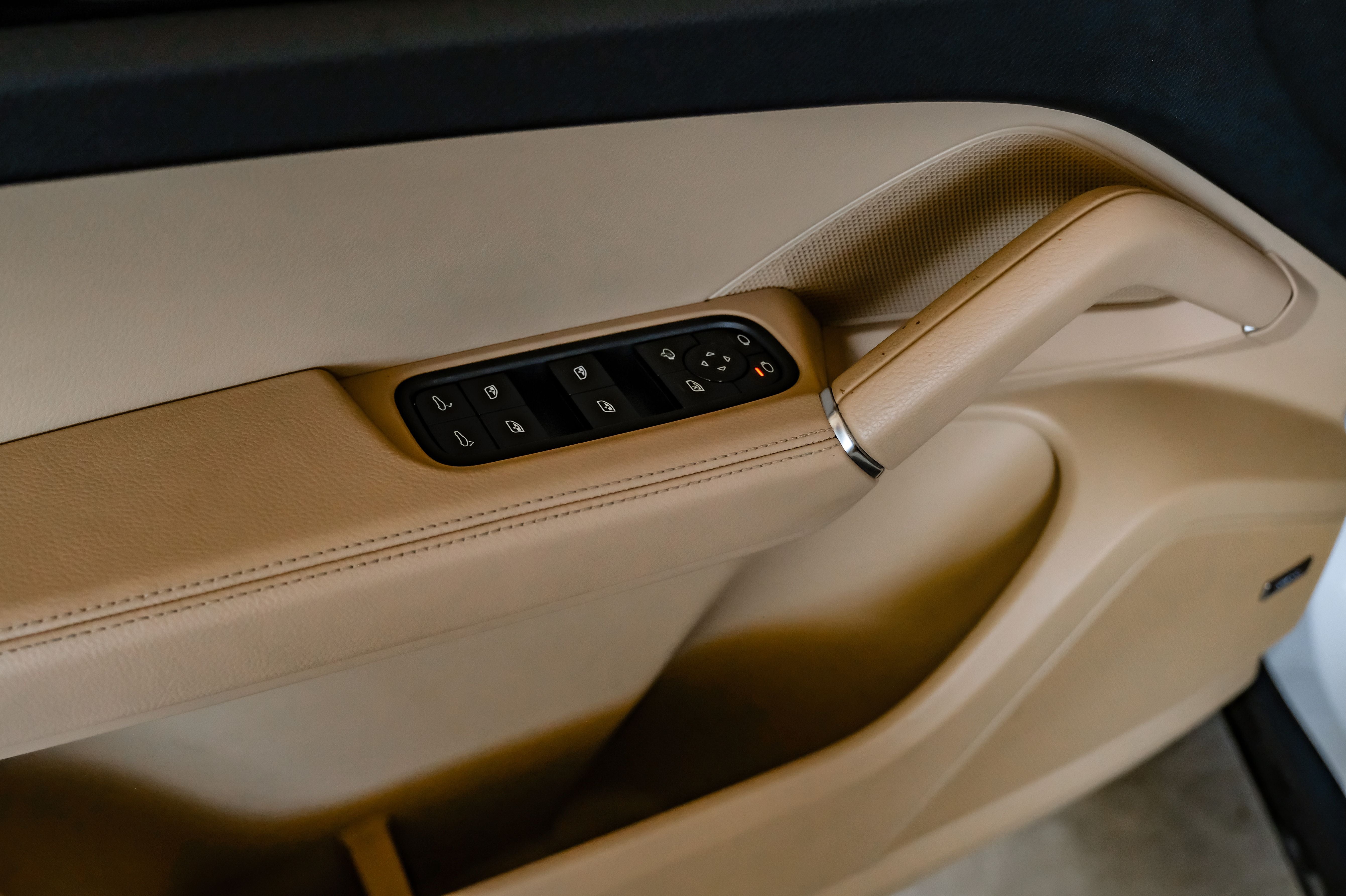 2019 Porsche Cayenne Base