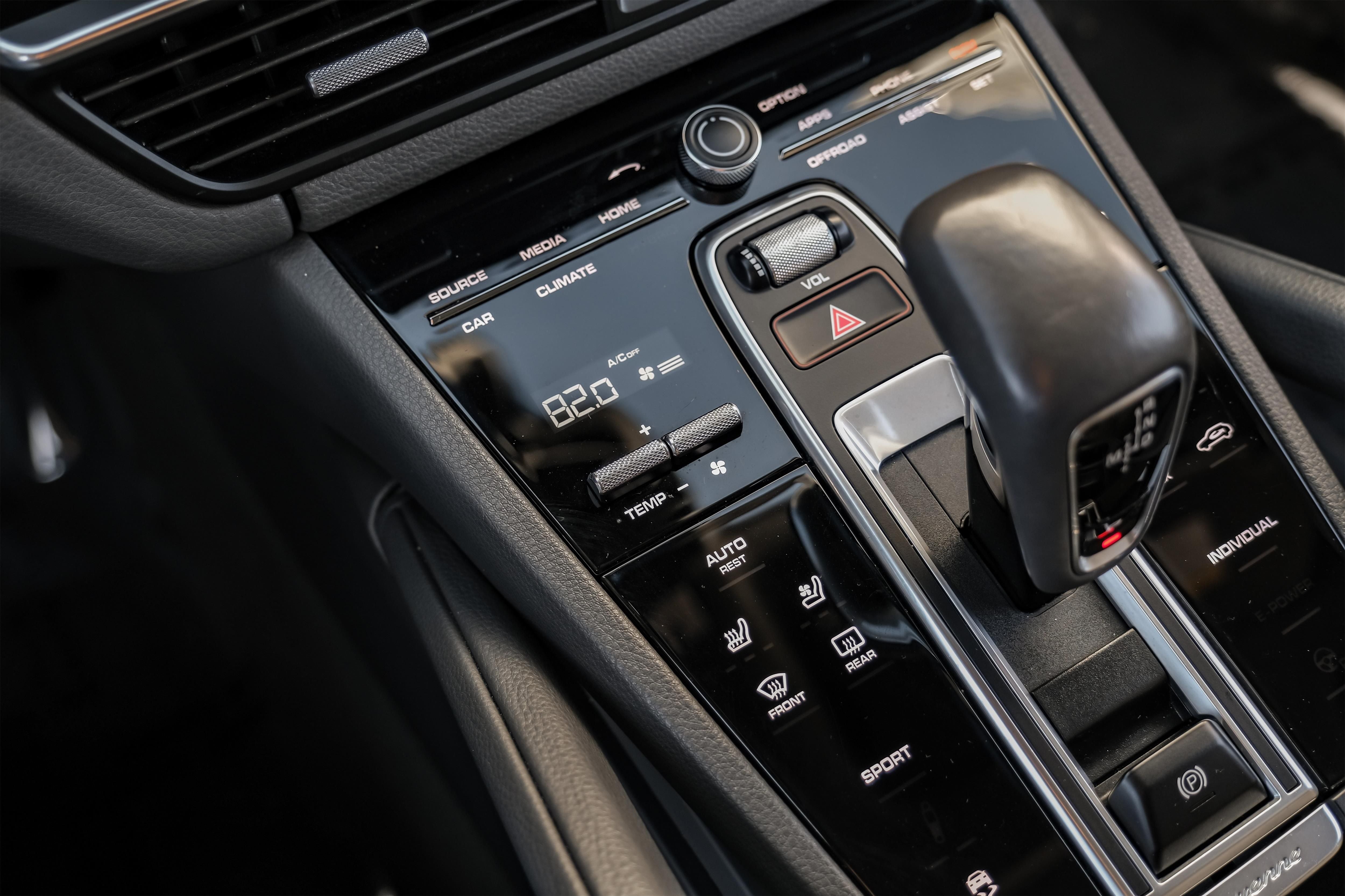 2019 Porsche Cayenne Base