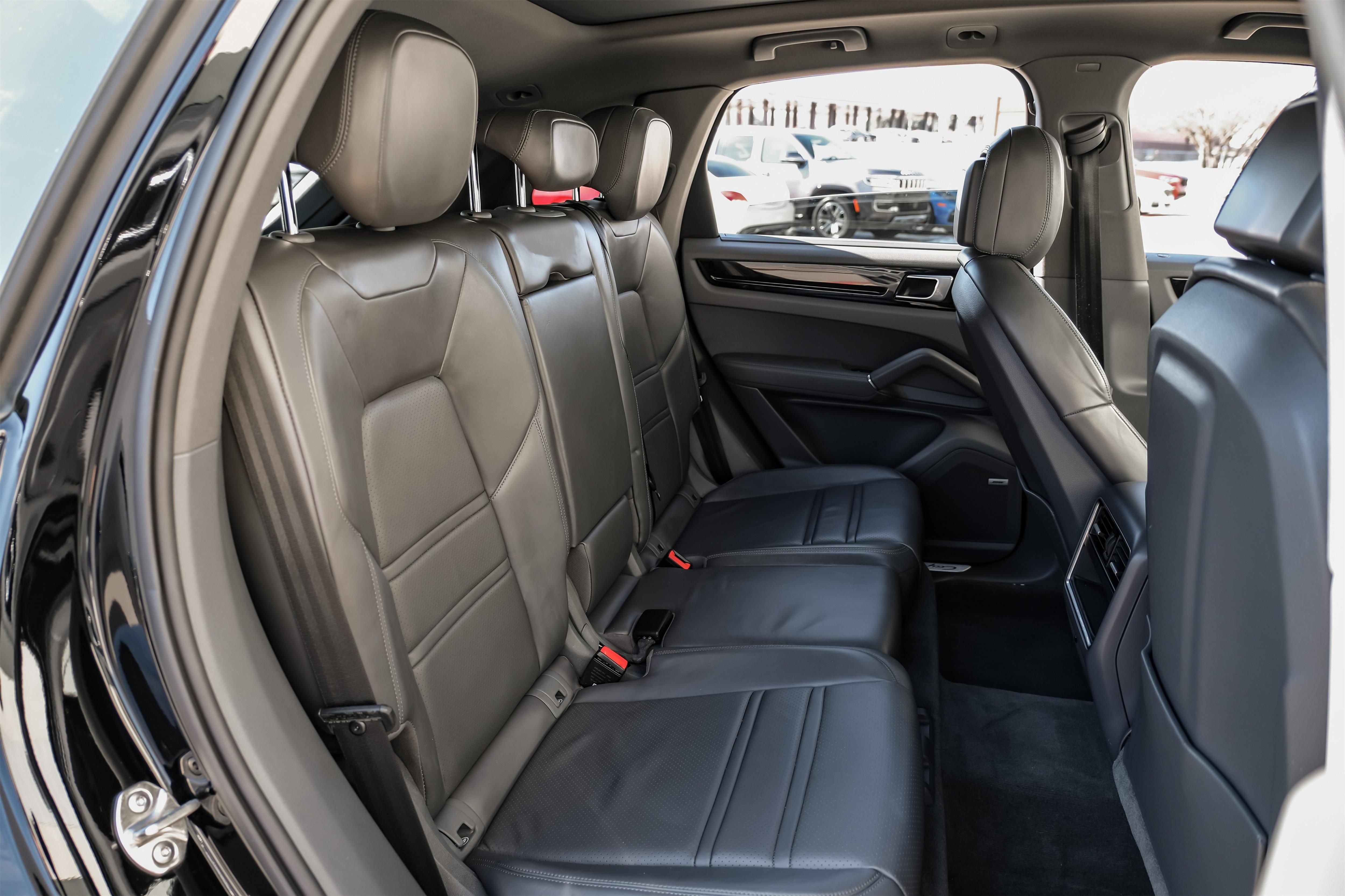 2019 Porsche Cayenne Base