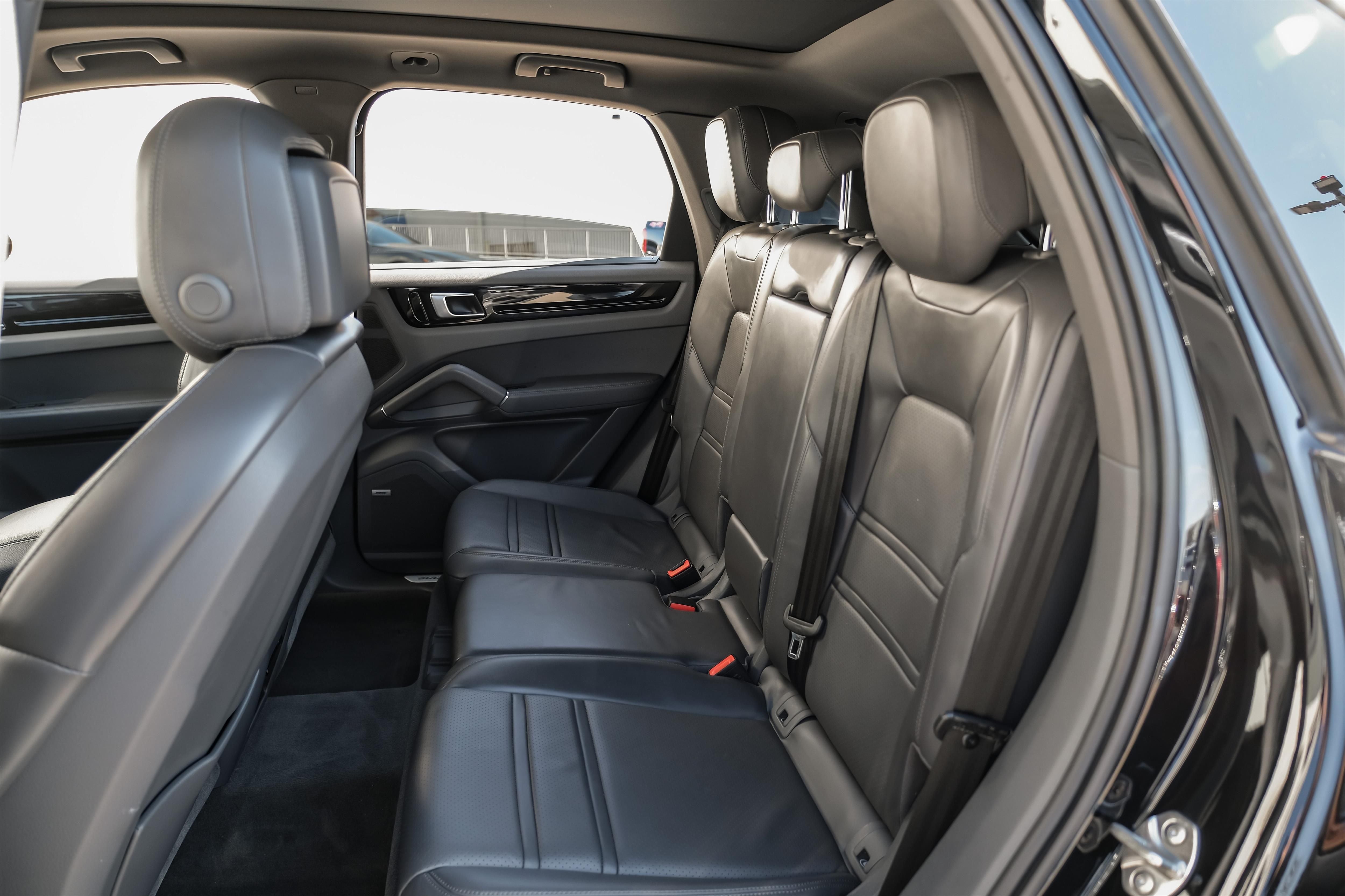 2019 Porsche Cayenne Base