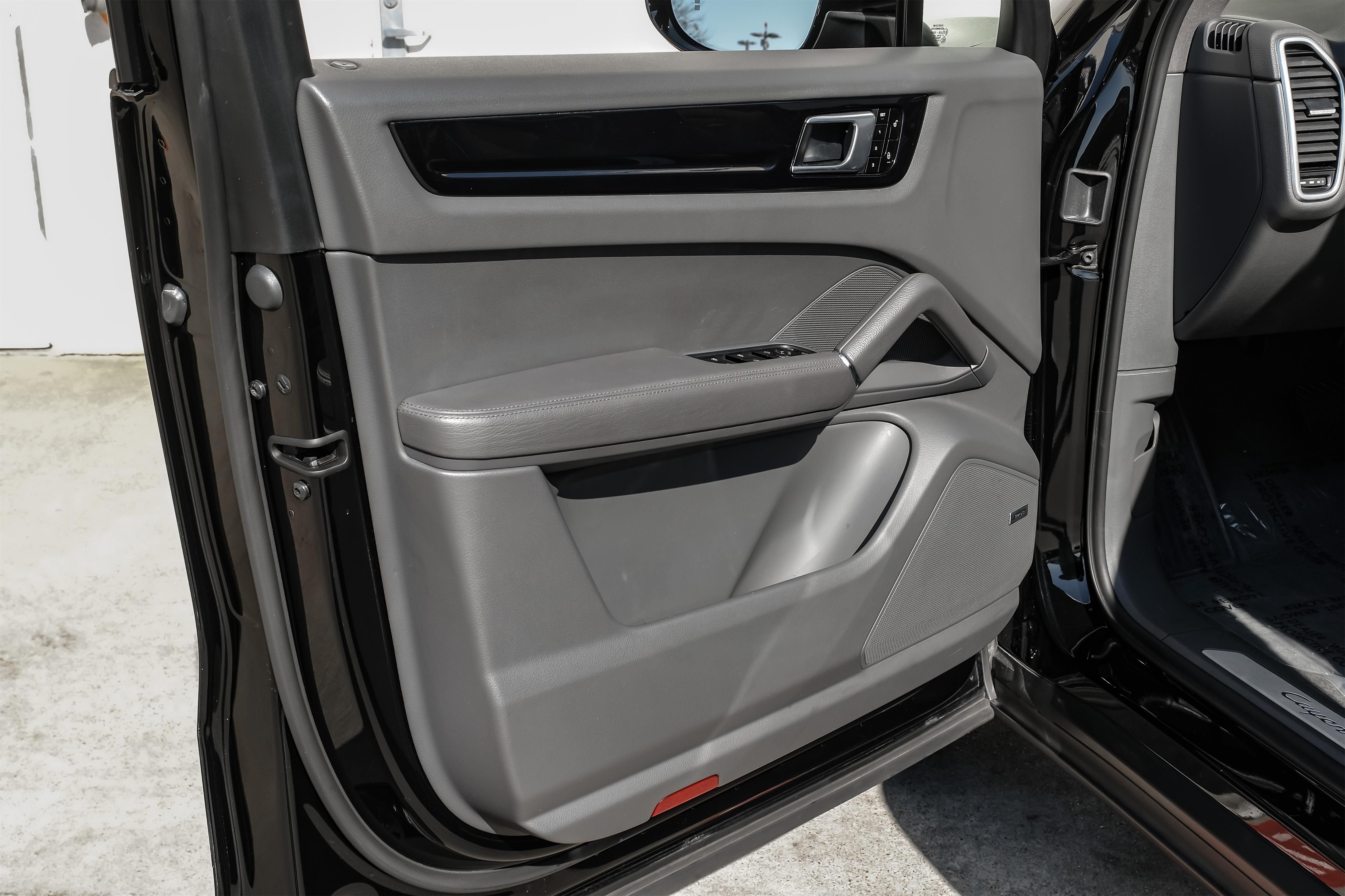2019 Porsche Cayenne Base