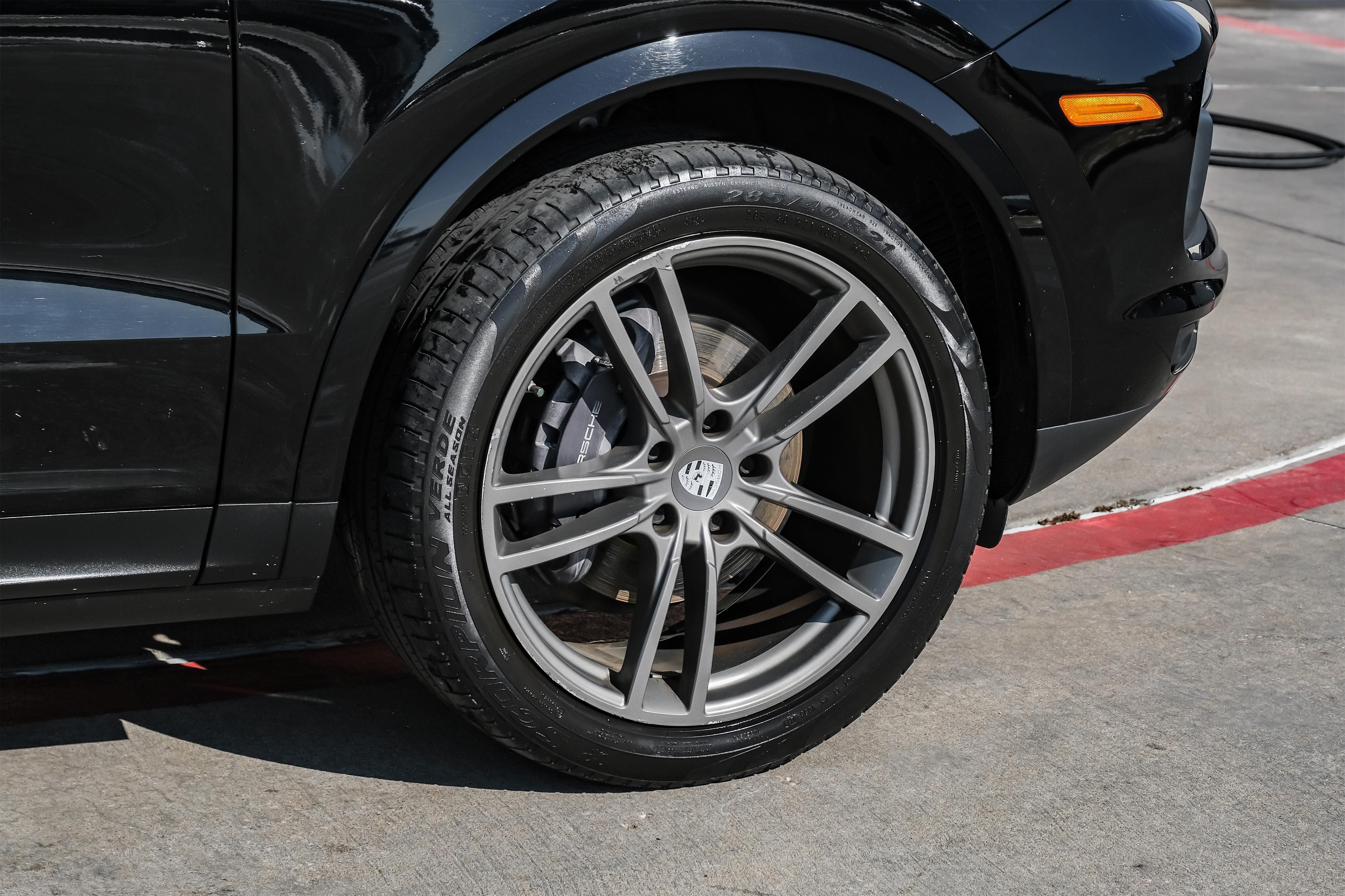 2019 Porsche Cayenne Base