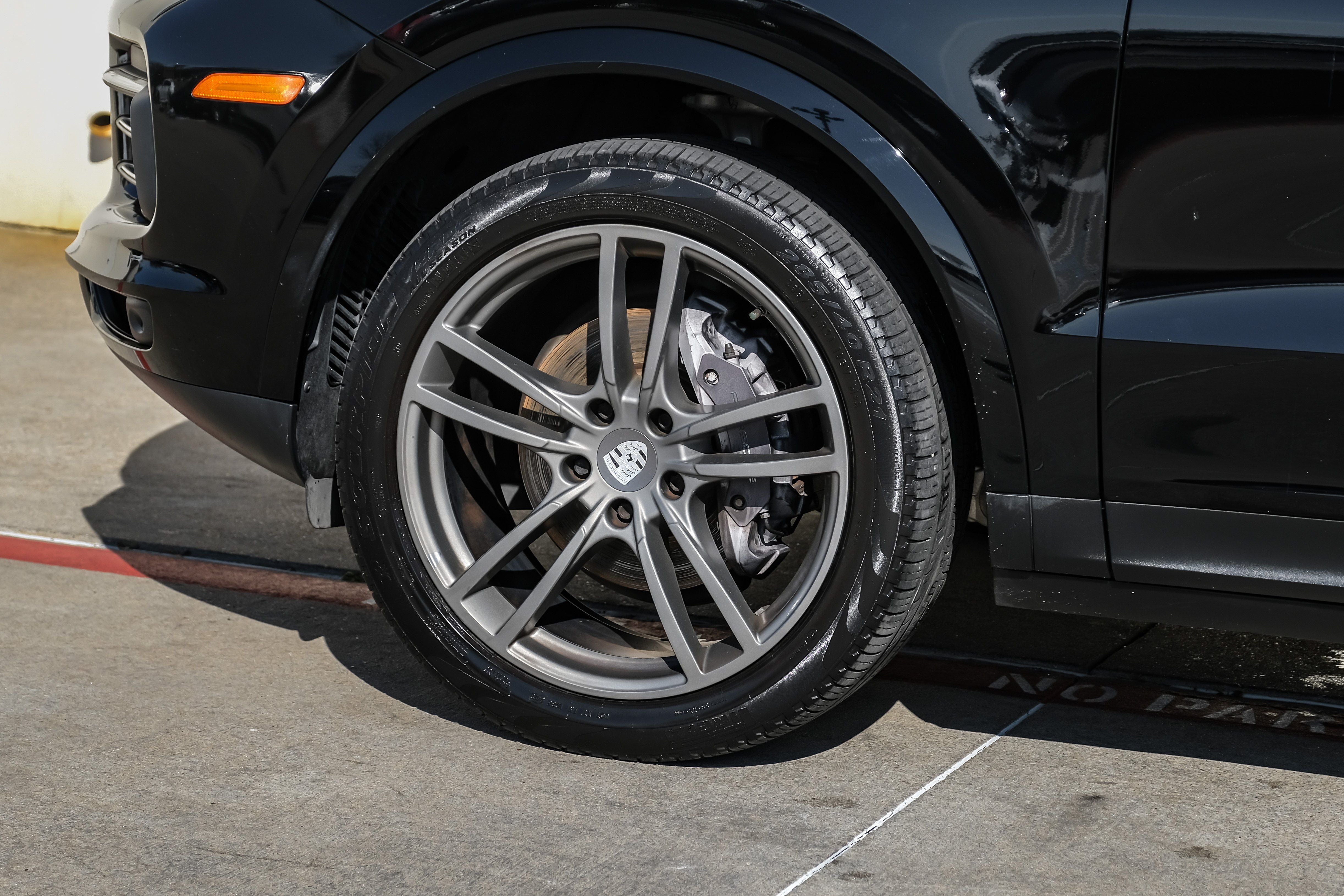 2019 Porsche Cayenne Base