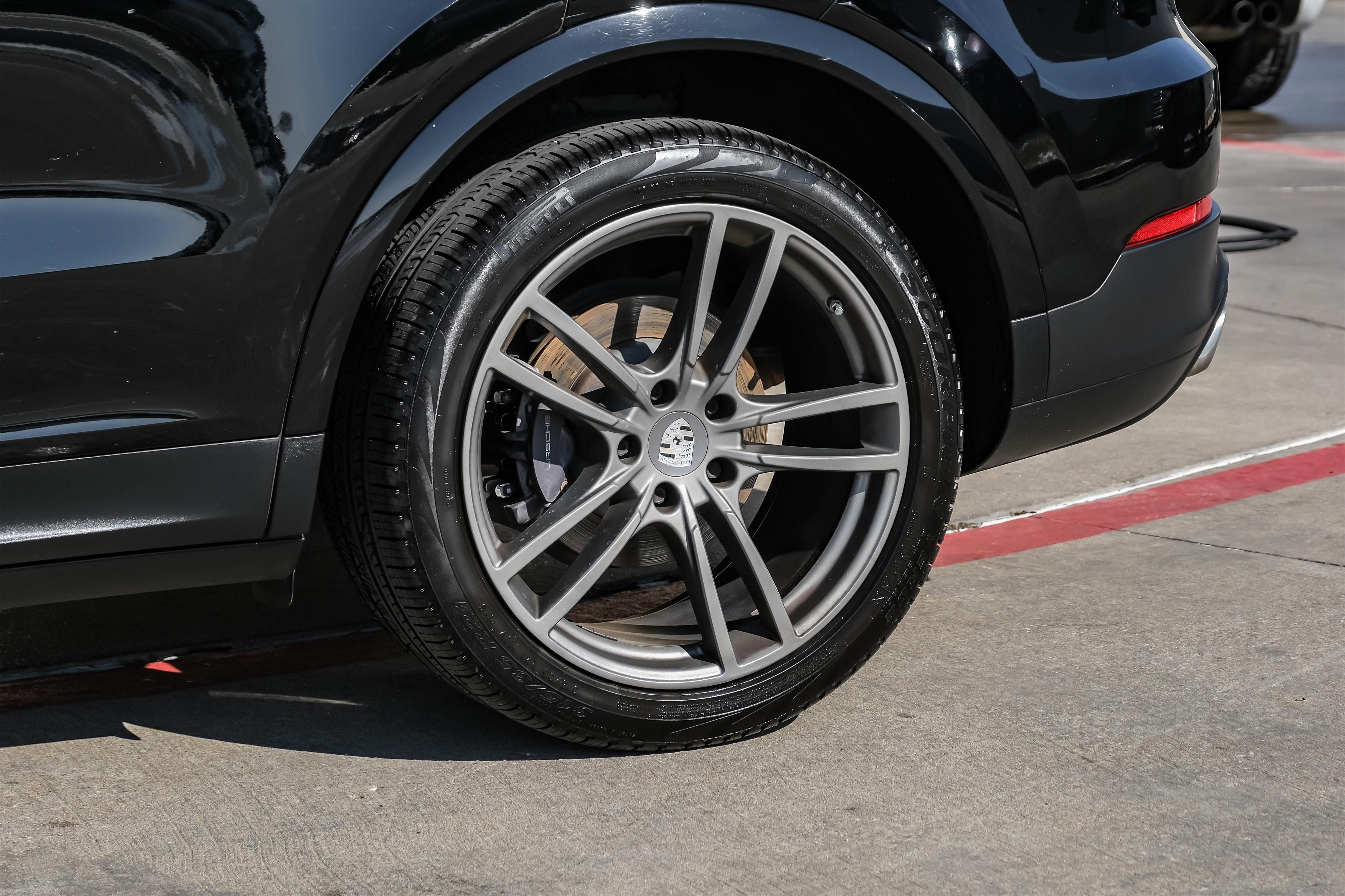 2019 Porsche Cayenne Base