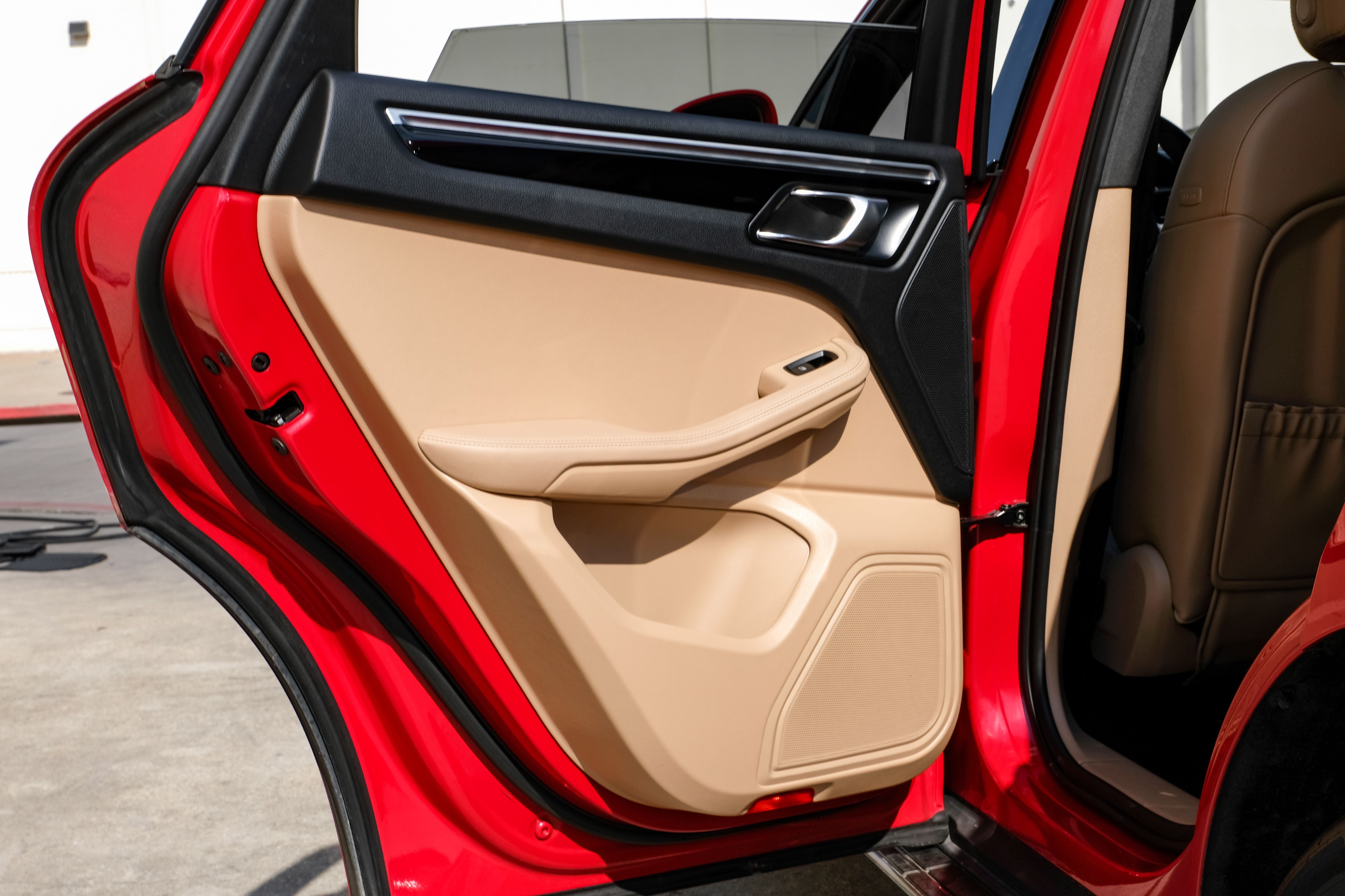 2021 Porsche Macan S