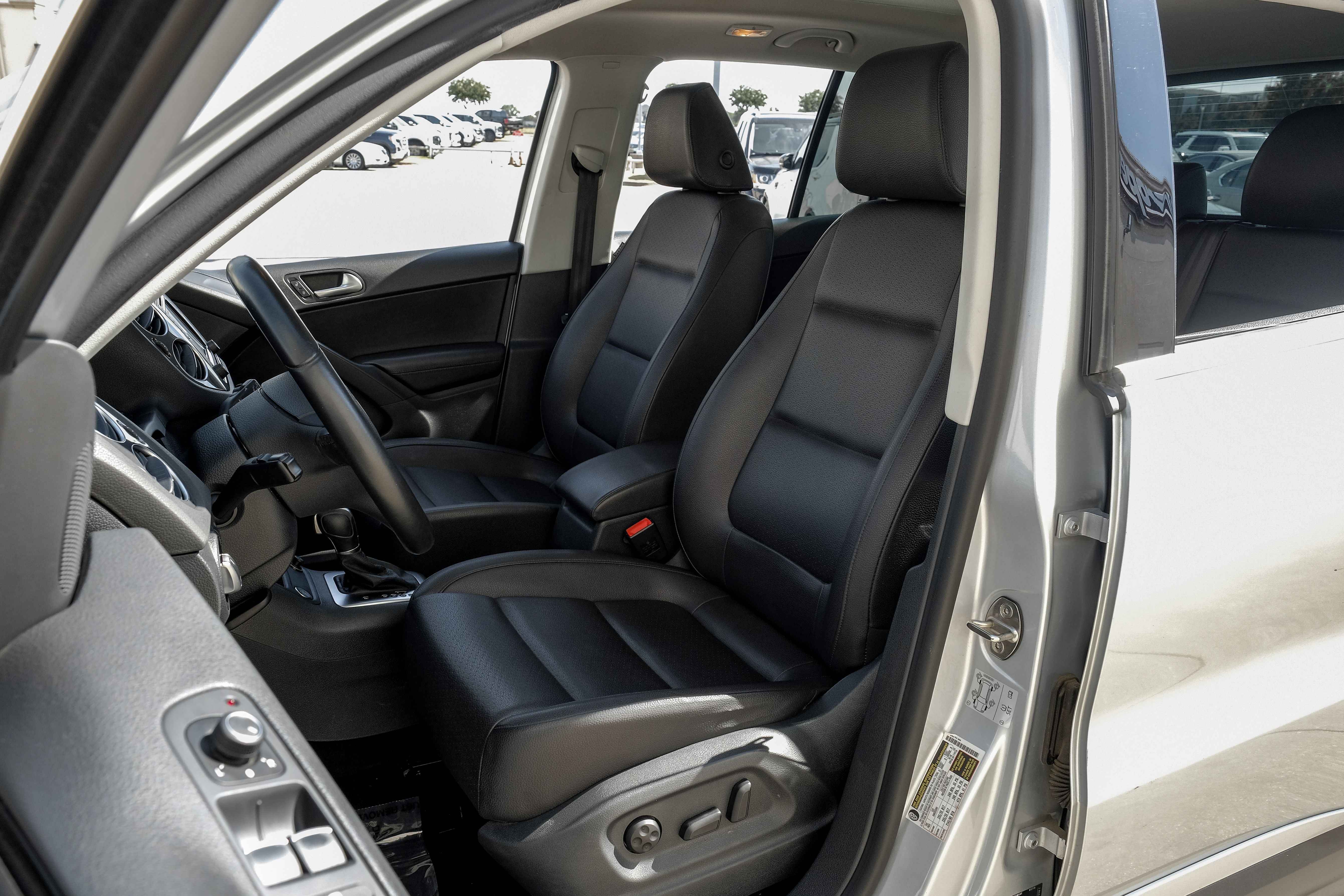2017 Volkswagen Tiguan 2.0T Wolfsburg Edition