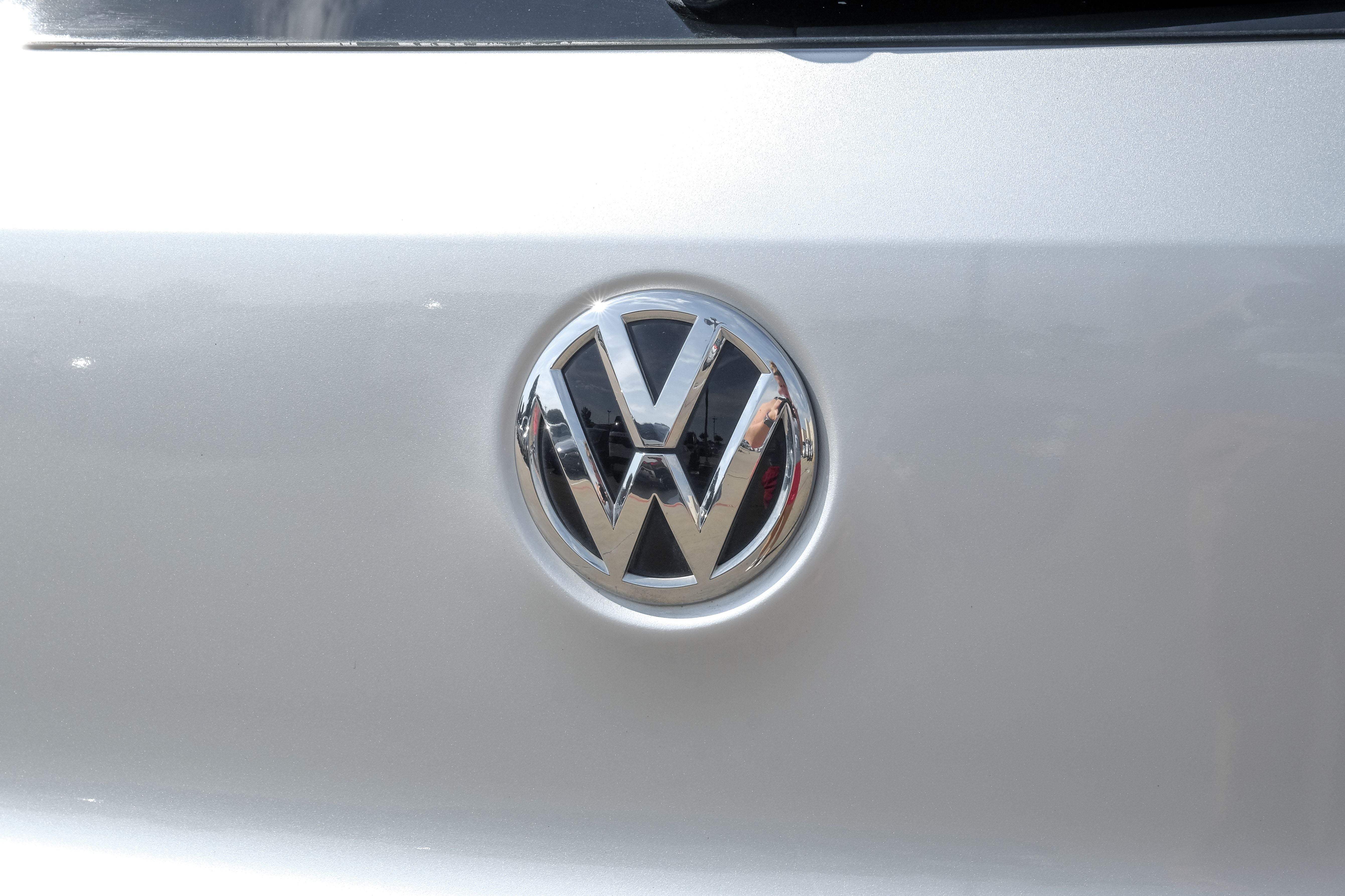 2017 Volkswagen Tiguan 2.0T Wolfsburg Edition