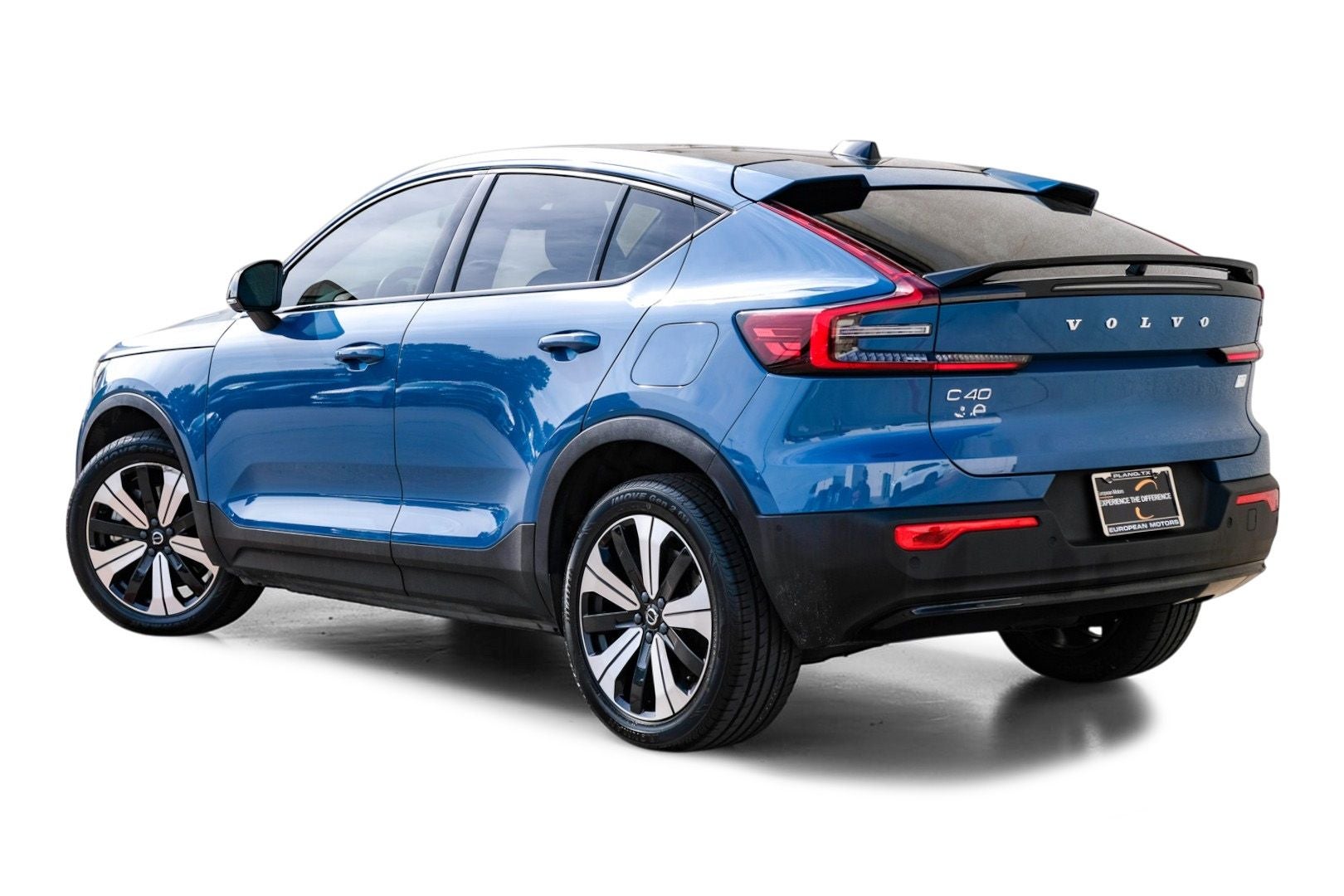 2023 Volvo C40 Recharge Pure Electric Twin Plus