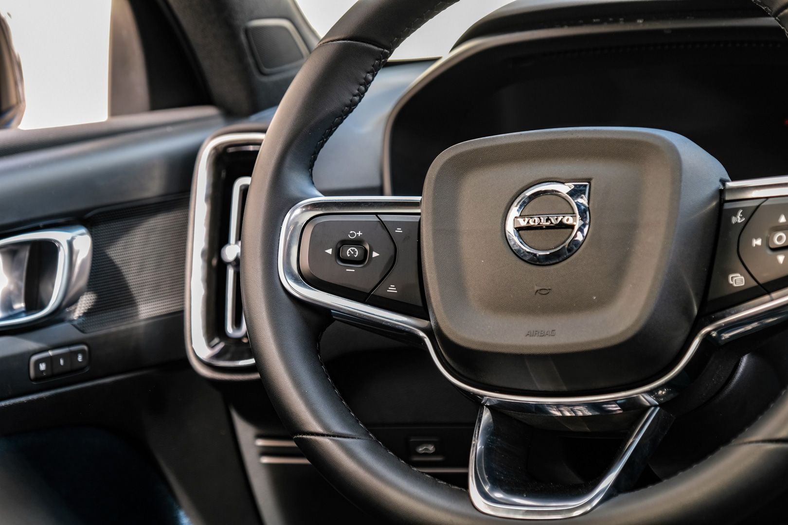 2023 Volvo C40 Recharge Pure Electric Twin Plus