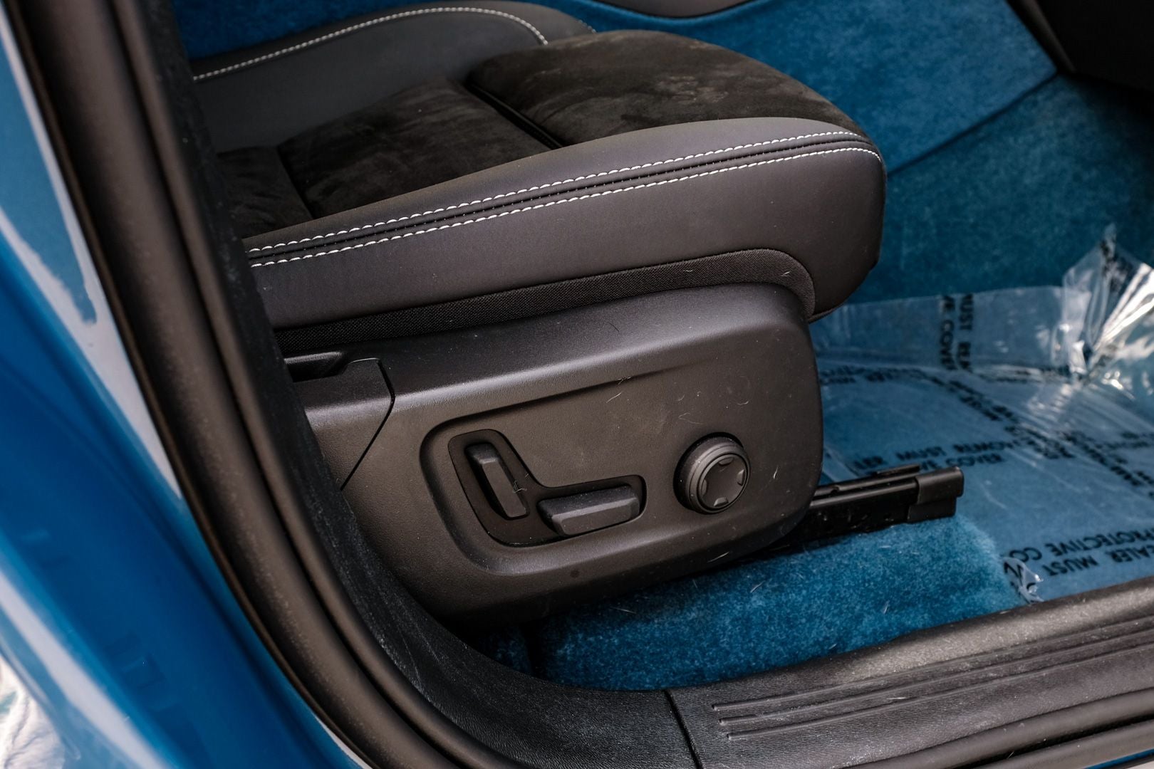 2023 Volvo C40 Recharge Pure Electric Twin Plus