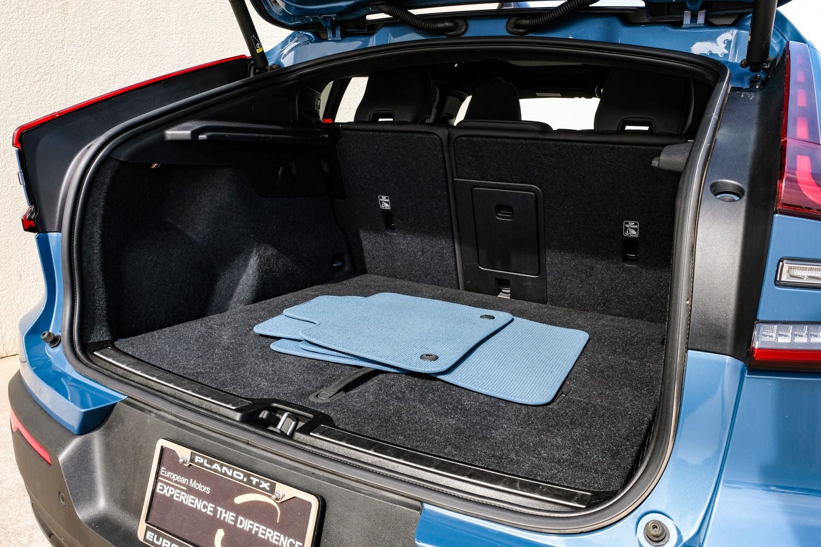 2023 Volvo C40 Recharge Pure Electric Twin Plus