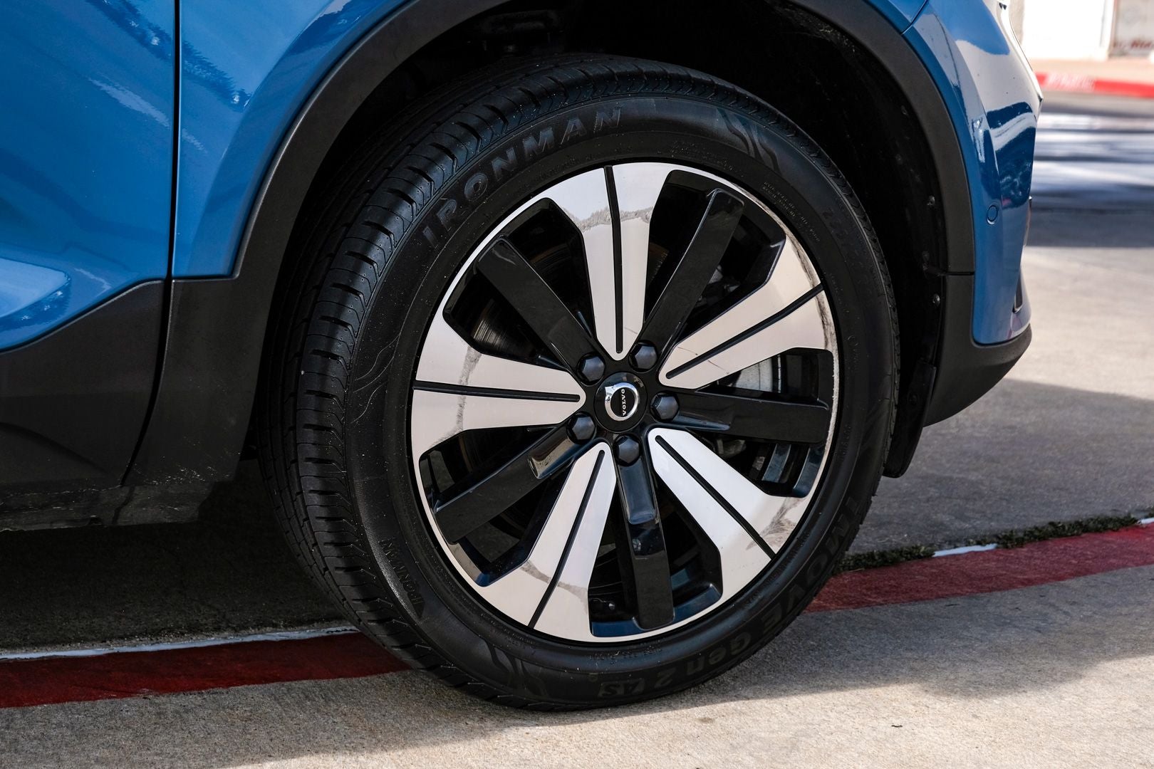 2023 Volvo C40 Recharge Pure Electric Twin Plus