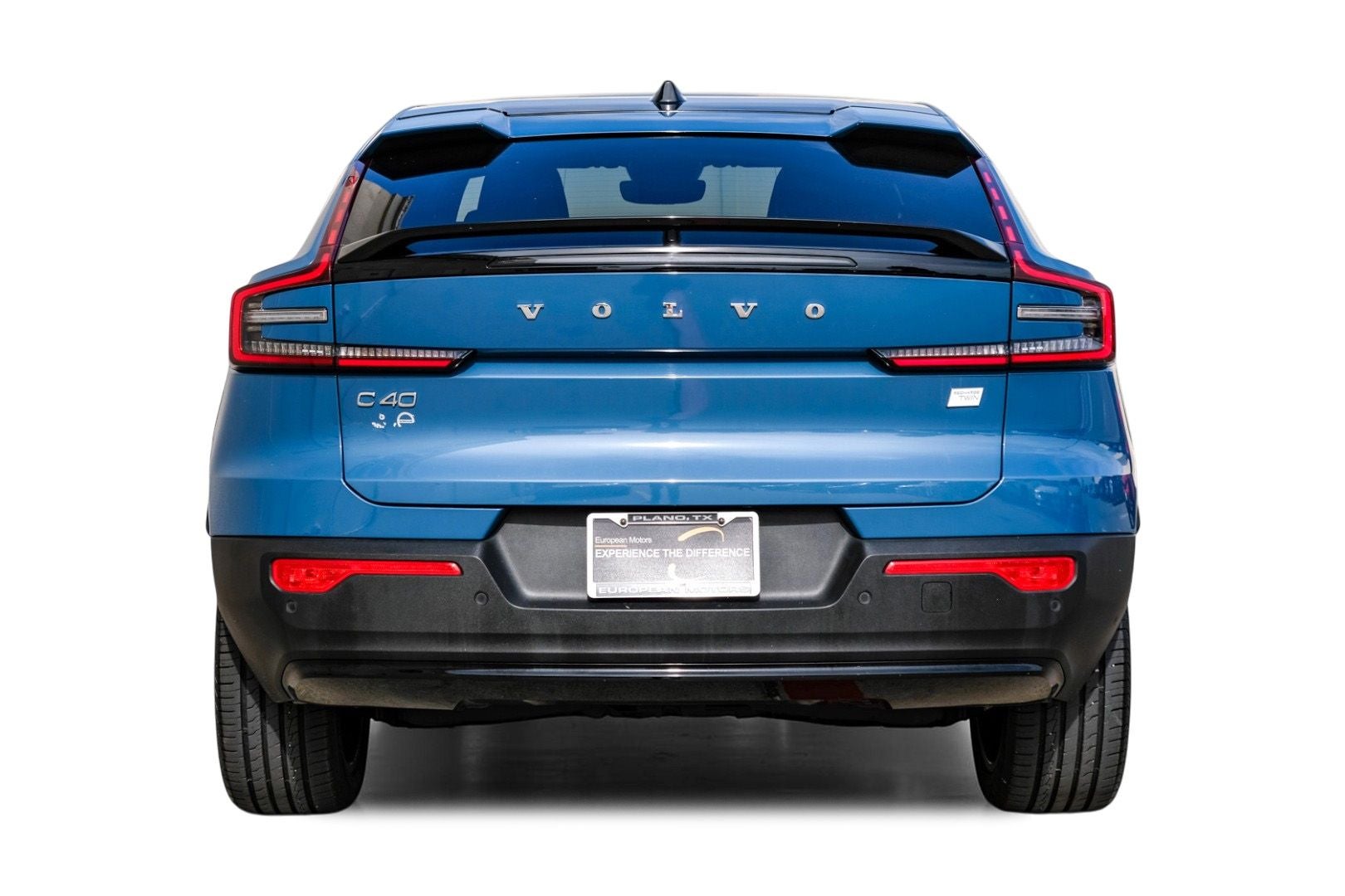 2023 Volvo C40 Recharge Pure Electric Twin Plus