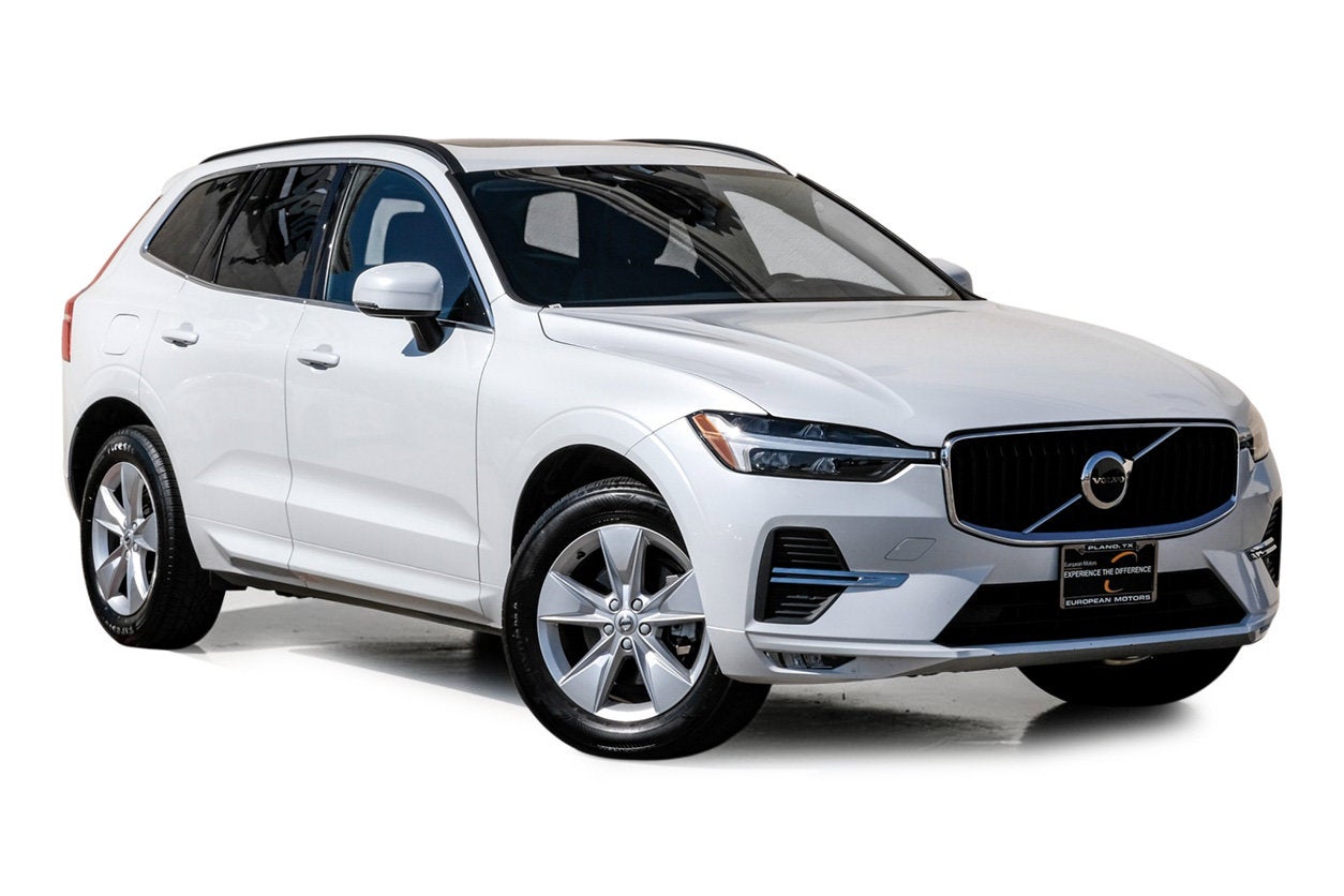 2022 Volvo XC60 B5 Momentum